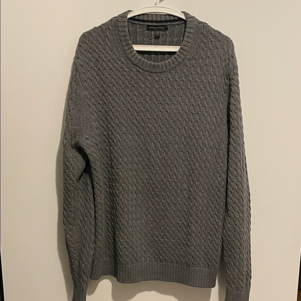 Banana Republic Men's Heavyweight 100% Cotton Cable Knit Crewneck Sweater - Gray